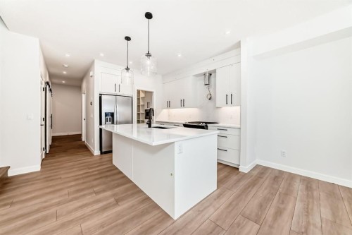 191 Walgrove Manor Se, Calgary, AB - Indoor Photo Showing Kitchen With Upgraded Kitchen