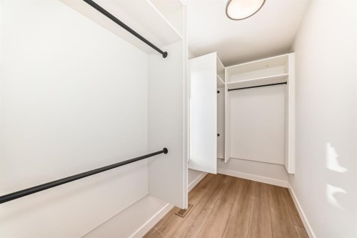 191 Walgrove Manor Se, Calgary, AB - Indoor Photo Showing Other Room