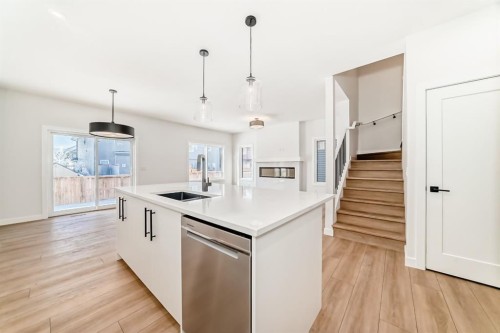 191 Walgrove Manor Se, Calgary, AB - Indoor Photo Showing Kitchen With Upgraded Kitchen