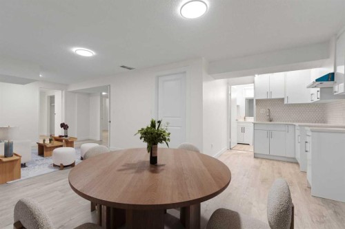 6707 3 Avenue Se, Calgary, AB - Indoor Photo Showing Other Room