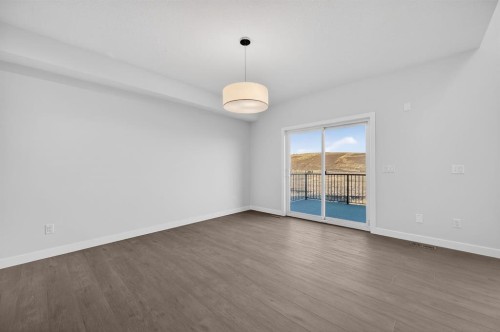 93 Walgrove Bay Se, Calgary, AB - Indoor Photo Showing Other Room
