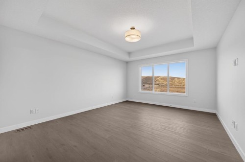 93 Walgrove Bay Se, Calgary, AB - Indoor Photo Showing Other Room