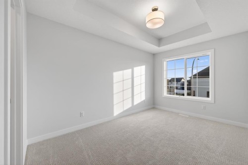 93 Walgrove Bay Se, Calgary, AB - Indoor Photo Showing Other Room