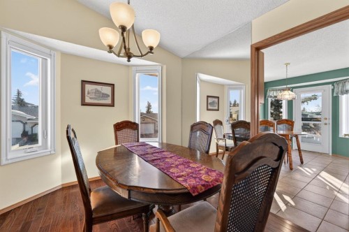 206 Arbour Cliff Close Nw, Calgary, AB - Indoor Photo Showing Dining Room