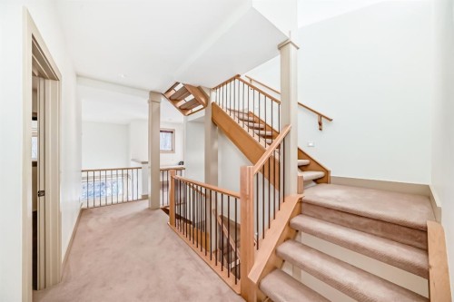 2134 30 Avenue Sw, Calgary, AB - Indoor Photo Showing Other Room