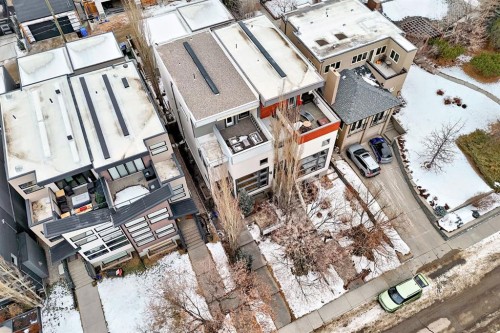 2134 30 Avenue Sw, Calgary, AB - Outdoor