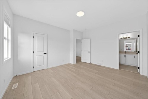 392 Carringvue Place Nw, Calgary, AB - Indoor Photo Showing Other Room