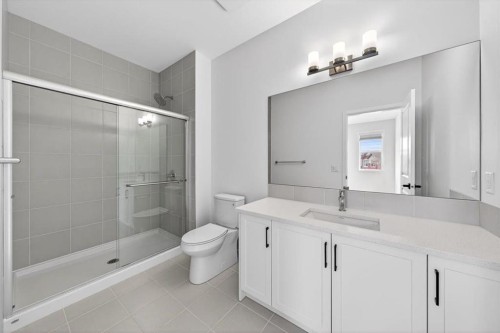 392 Carringvue Place Nw, Calgary, AB - Indoor Photo Showing Bathroom