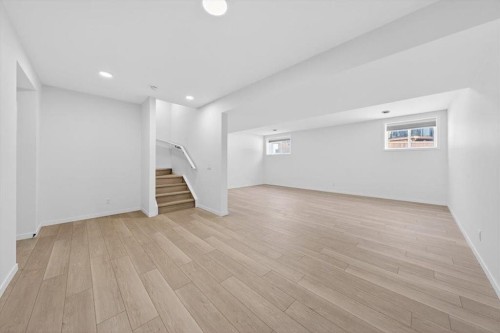 392 Carringvue Place Nw, Calgary, AB - Indoor
