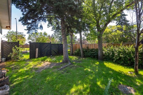 228 Lynnwood Drive Se, Calgary, AB - Outdoor