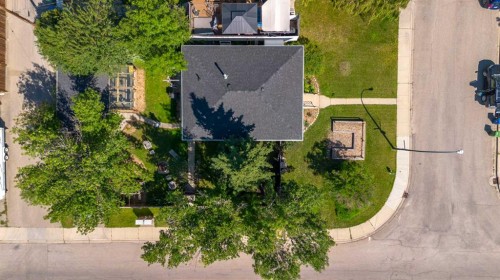 228 Lynnwood Drive Se, Calgary, AB - Outdoor With View