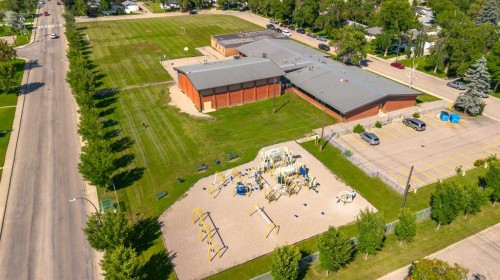 228 Lynnwood Drive Se, Calgary, AB - Outdoor With View