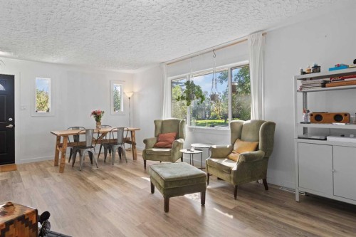 228 Lynnwood Drive Se, Calgary, AB - Indoor