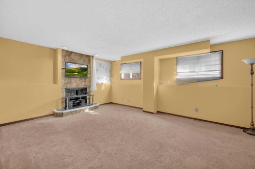 64 Castledale Crescent Ne, Calgary, AB - Indoor Photo Showing Other Room