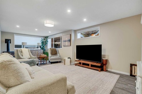 701 Cimarron Close, Okotoks, AB - Indoor