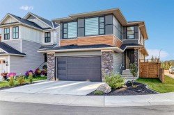 60 Harvest Hills Way NE Calgary, AB T3K 2N5