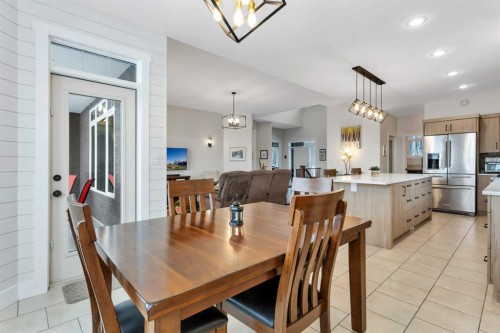 533 Birch Close, Birchcliff, AB - Indoor Photo Showing Dining Room