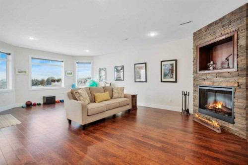 533 Birch Close, Birchcliff, AB - Indoor Photo Showing Living Room With Fireplace
