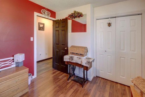 426 9 Street, Beiseker, AB - Indoor