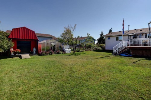 426 9 Street, Beiseker, AB - Outdoor With Deck Patio Veranda