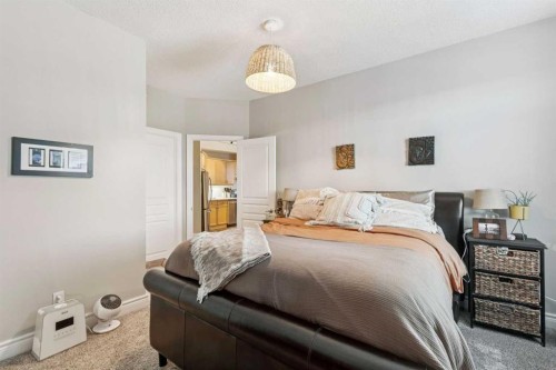 305-4 14 Street Nw, Calgary, AB - Indoor Photo Showing Bedroom