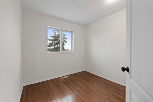 61 Applemont Place Se, Calgary, AB - Indoor Photo Showing Other Room