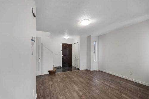 61 Applemont Place Se, Calgary, AB - Indoor Photo Showing Other Room