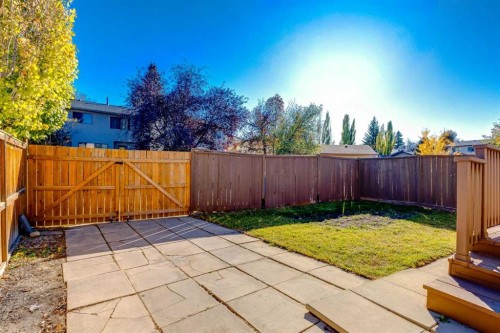 17 Sunvale Crescent Se, Calgary, AB - Outdoor