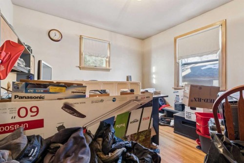 450 34 Avenue Nw, Calgary, AB - Indoor