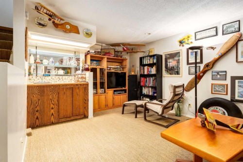 21 Midridge Green Se, Calgary, AB - Indoor