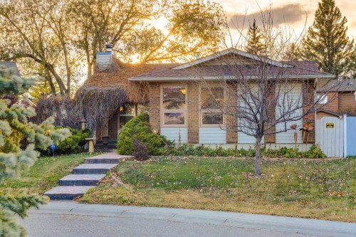 21 Midridge Green Se, Calgary, AB - Outdoor