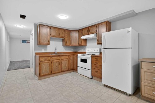 34 Marbank Place Ne, Calgary, AB - Indoor Photo Showing Kitchen