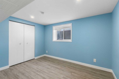 380 Maddock Crescent Ne, Calgary, AB - Indoor Photo Showing Other Room