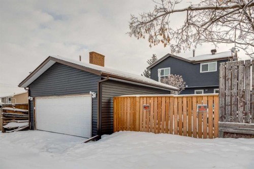 60 Bedford Circle Ne, Calgary, AB - Outdoor With Exterior