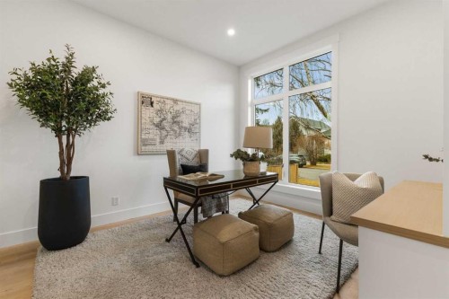 725 18 Avenue Nw, Calgary, AB - Indoor