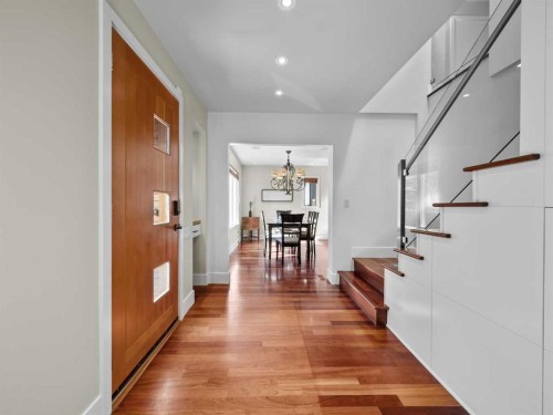 2716 Carleton Street Sw, Calgary, AB - Indoor Photo Showing Other Room