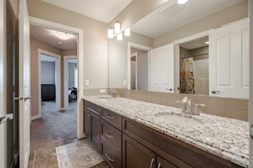 355 Evanston Way Nw, Calgary, AB - Indoor Photo Showing Bathroom
