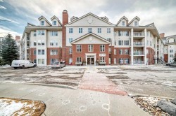 1225-151 Country Village Road NE Calgary, AB T3K 5X5