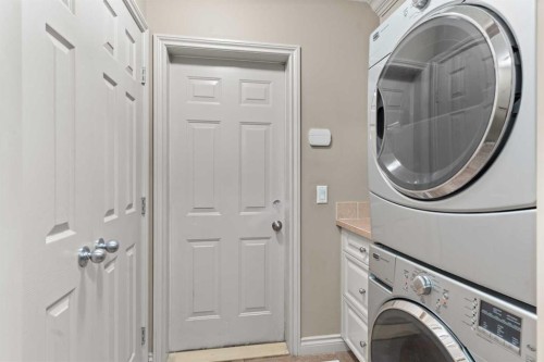 938 Panorama Hills Drive Nw, Calgary, AB - Indoor Photo Showing Laundry Room