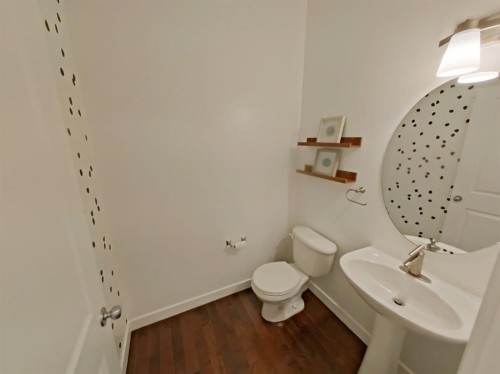 656 Cranston Drive Se, Calgary, AB - Indoor Photo Showing Bathroom