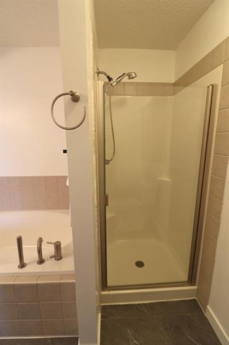 656 Cranston Drive Se, Calgary, AB - Indoor Photo Showing Bathroom