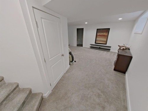 656 Cranston Drive Se, Calgary, AB - Indoor