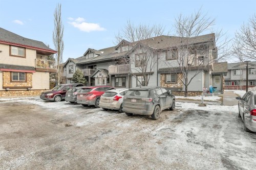 102-31 Everridge Square Sw, Calgary, AB - Outdoor