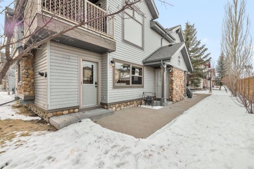 102-31 Everridge Square Sw, Calgary, AB - Outdoor