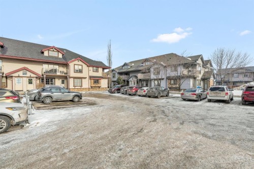 102-31 Everridge Square Sw, Calgary, AB - Outdoor