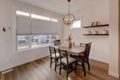 1601 Chinook Gate Drive Sw, Airdrie, AB - Indoor Photo Showing Dining Room
