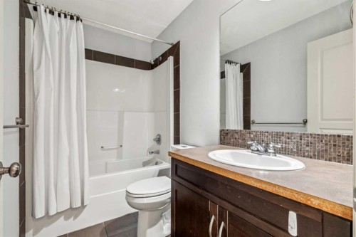 305 Tuscany Vista Road Nw, Calgary, AB - Indoor Photo Showing Bathroom