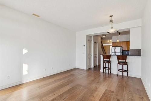 15-117 Rockyledge View Nw, Calgary, AB - Indoor Photo Showing Kitchen