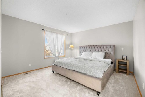 11 Citadel Meadow Crescent Nw, Calgary, AB - Indoor Photo Showing Bedroom