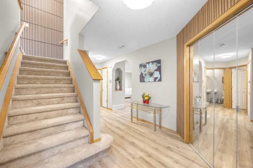 11 Citadel Meadow Crescent Nw, Calgary, AB - Indoor Photo Showing Other Room